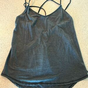 Women’s Lululemon tank sz 6